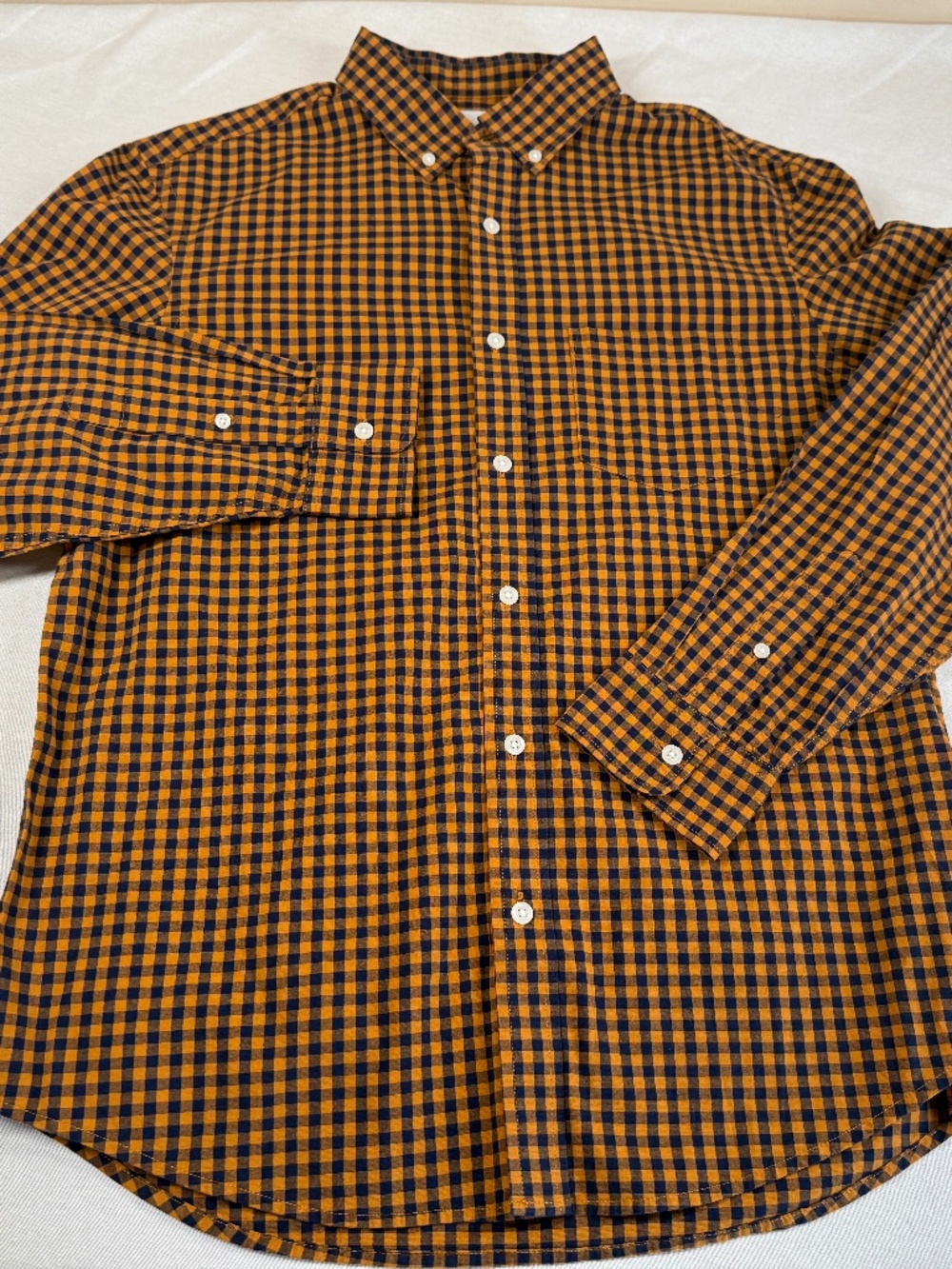Old Navy Men's Button Up Long Sleeve Shirt Size Medium - Orange/Blue Checker